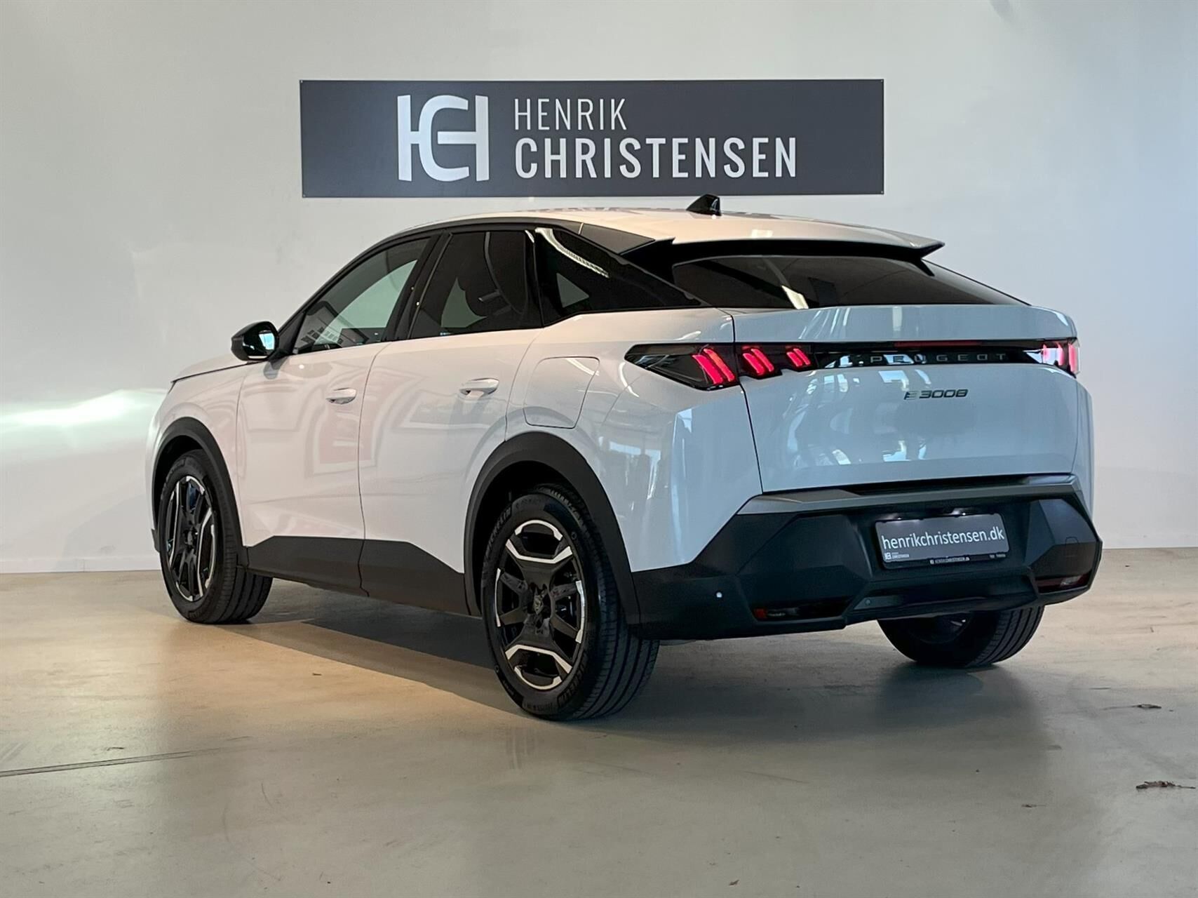 Peugeot e-3008 EL Allure 210HK 5d Aut.