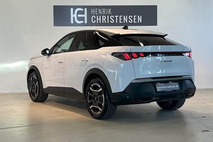 Hvid Peugeot e-3008 fra 2024