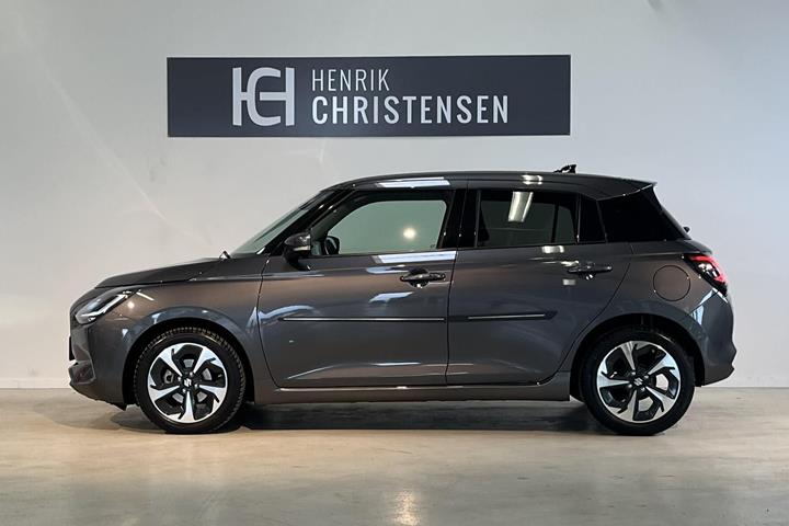 Grå Suzuki Swift fra 2024