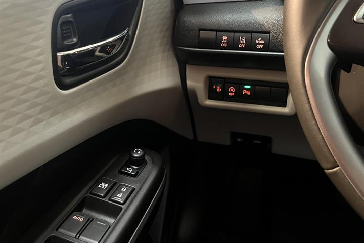 Grå Suzuki Swift fra 2024