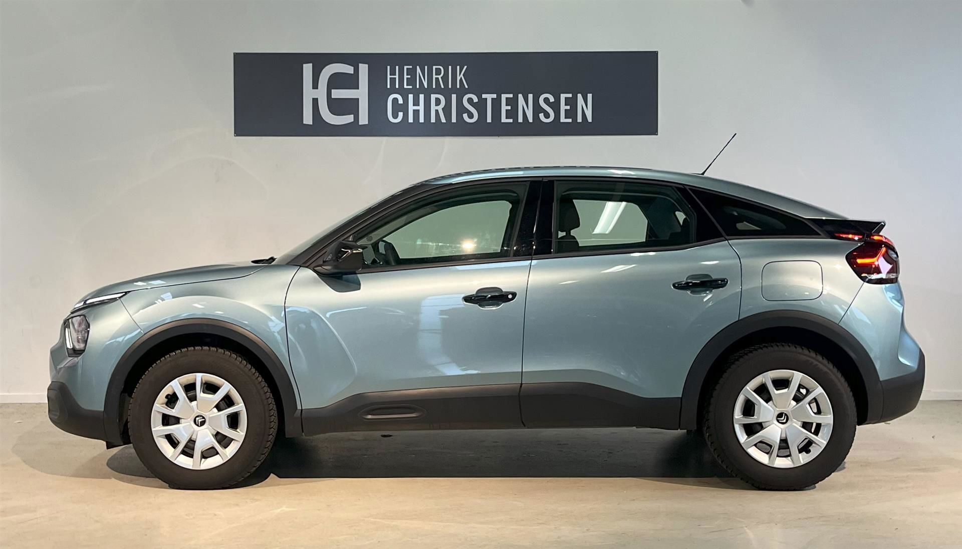 Blå Citroën C4 fra 2023
