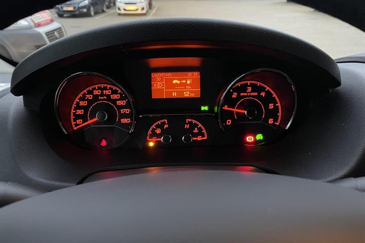 Hvid Peugeot Boxer fra 2022