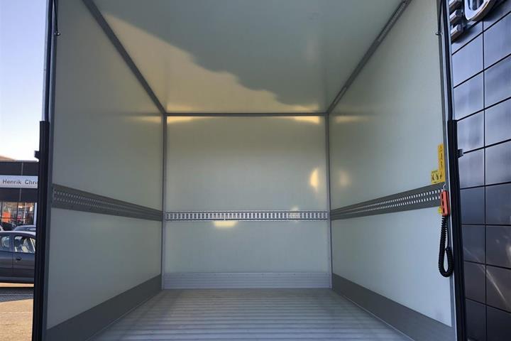 Hvid Peugeot Boxer fra 2021