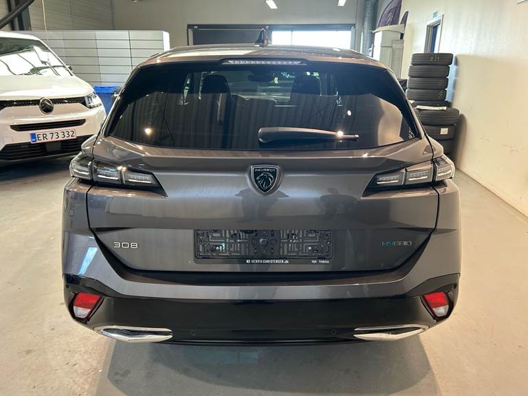 Peugeot 308 1,6 SW Plugin-hybrid First Selection EAT8 180HK Stc 8g Aut.