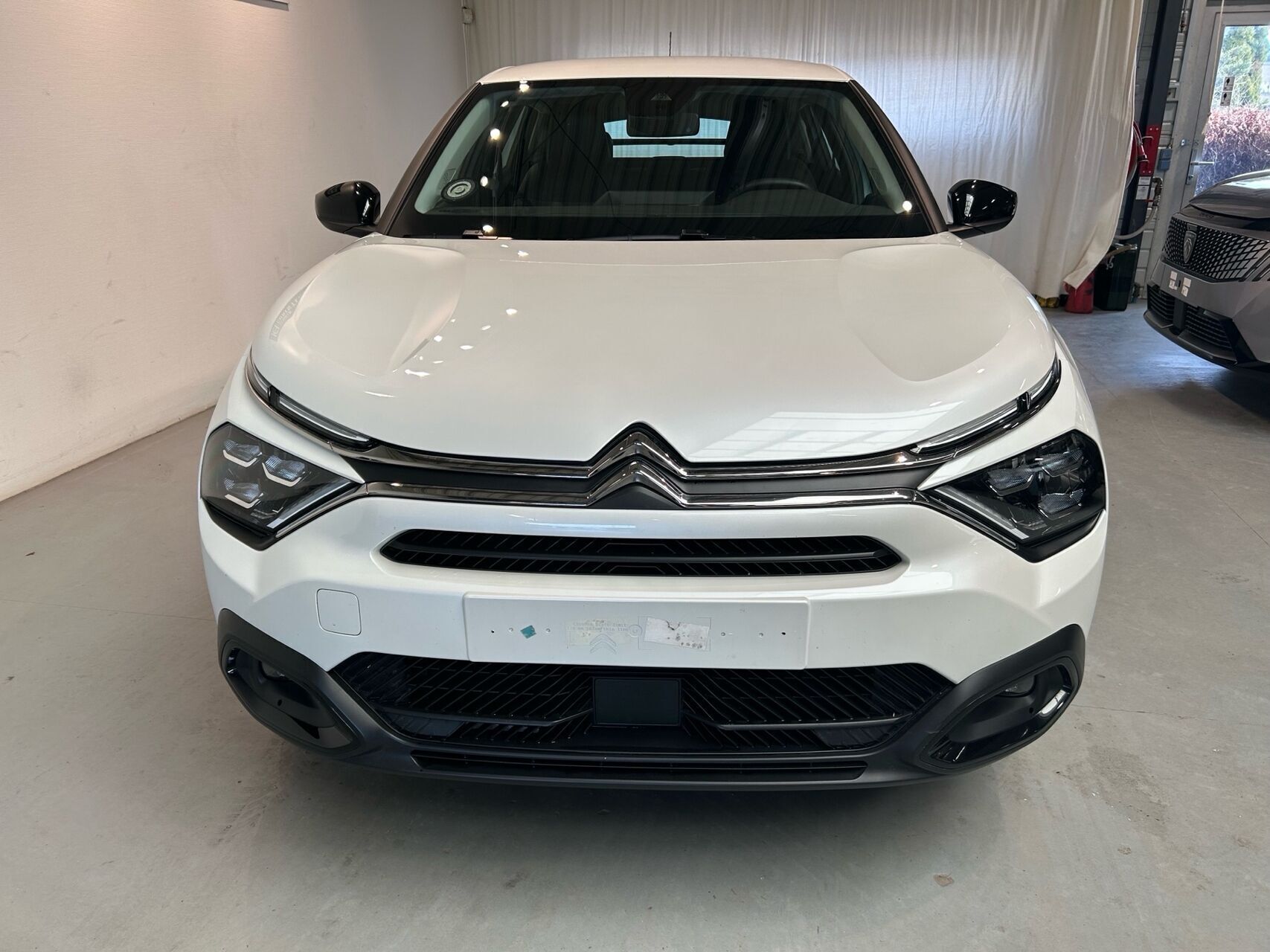 Citroën C4 1,2 PureTech Shine Ltd. EAT8 130HK 5d 8g Aut.