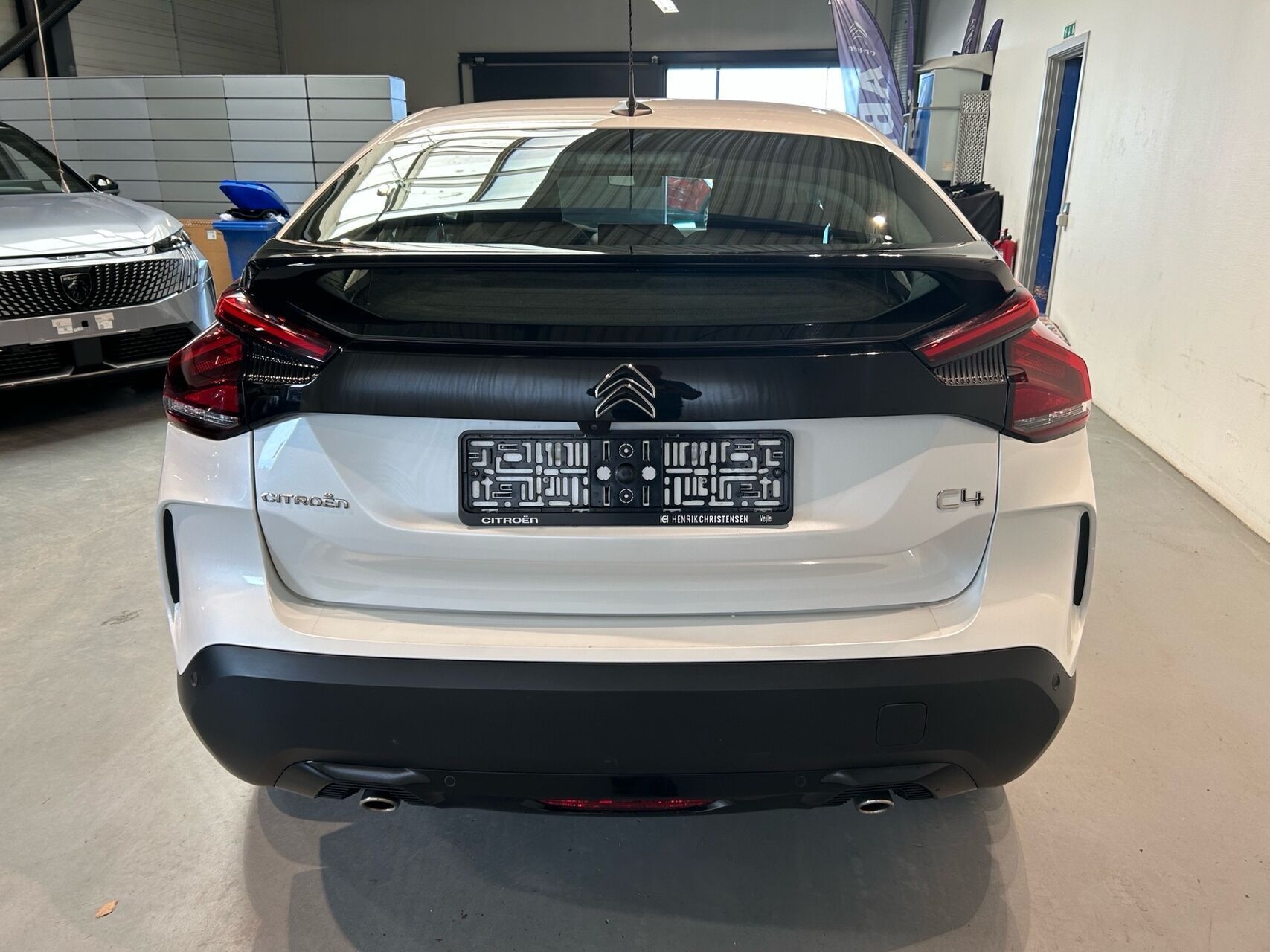 Citroën C4 1,2 PureTech Shine Ltd. EAT8 130HK 5d 8g Aut.