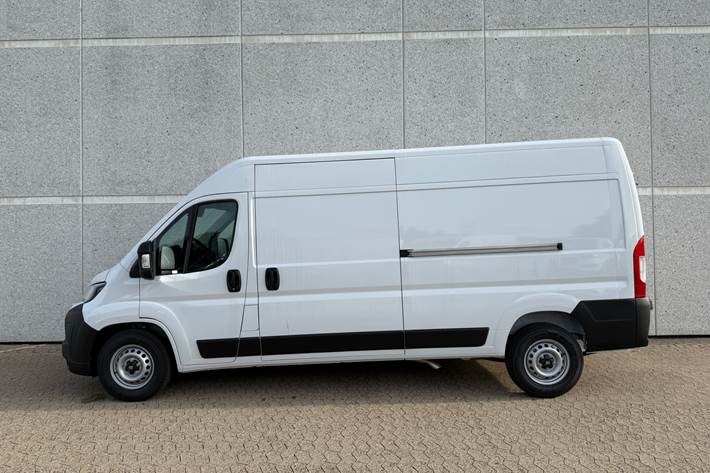 Hvid Fiat Ducato fra 2026
