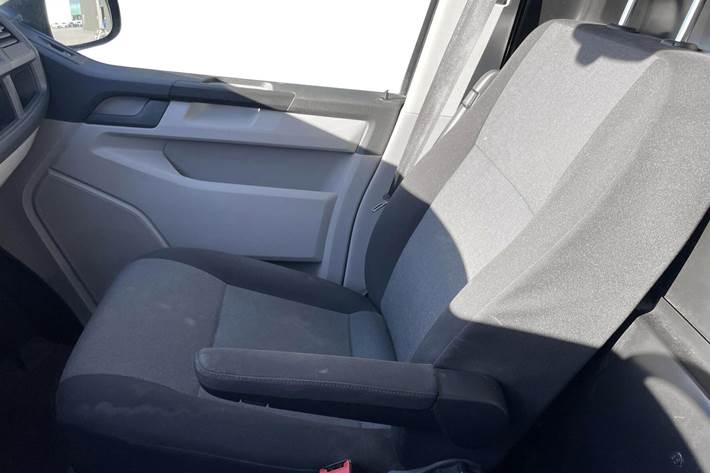 Sort VW Transporter fra 2017