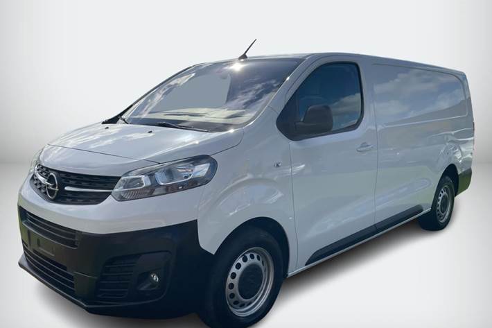 Hvid Opel Vivaro fra 2023
