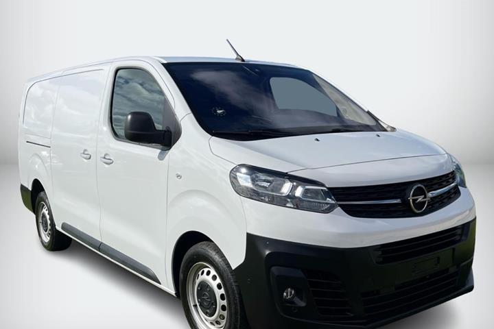 Hvid Opel Vivaro fra 2023