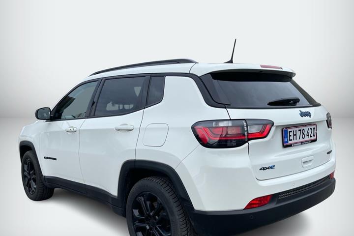 Hvid Jeep Compass fra 2022