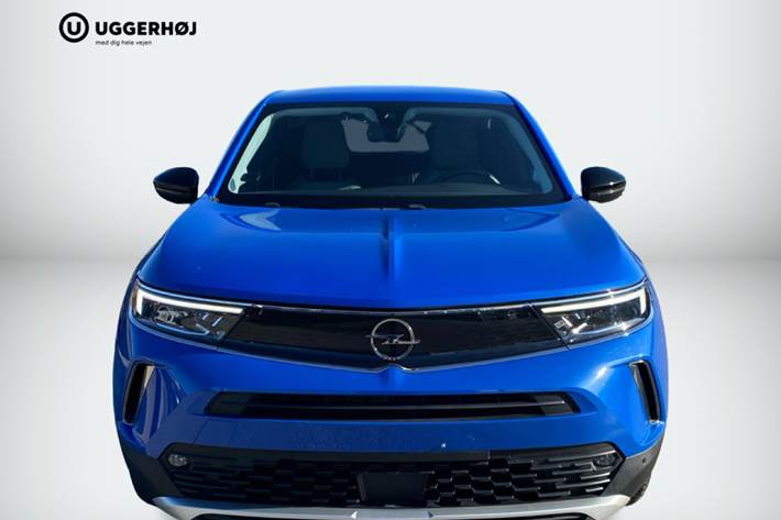 Blå Opel Mokka-e fra 2021
