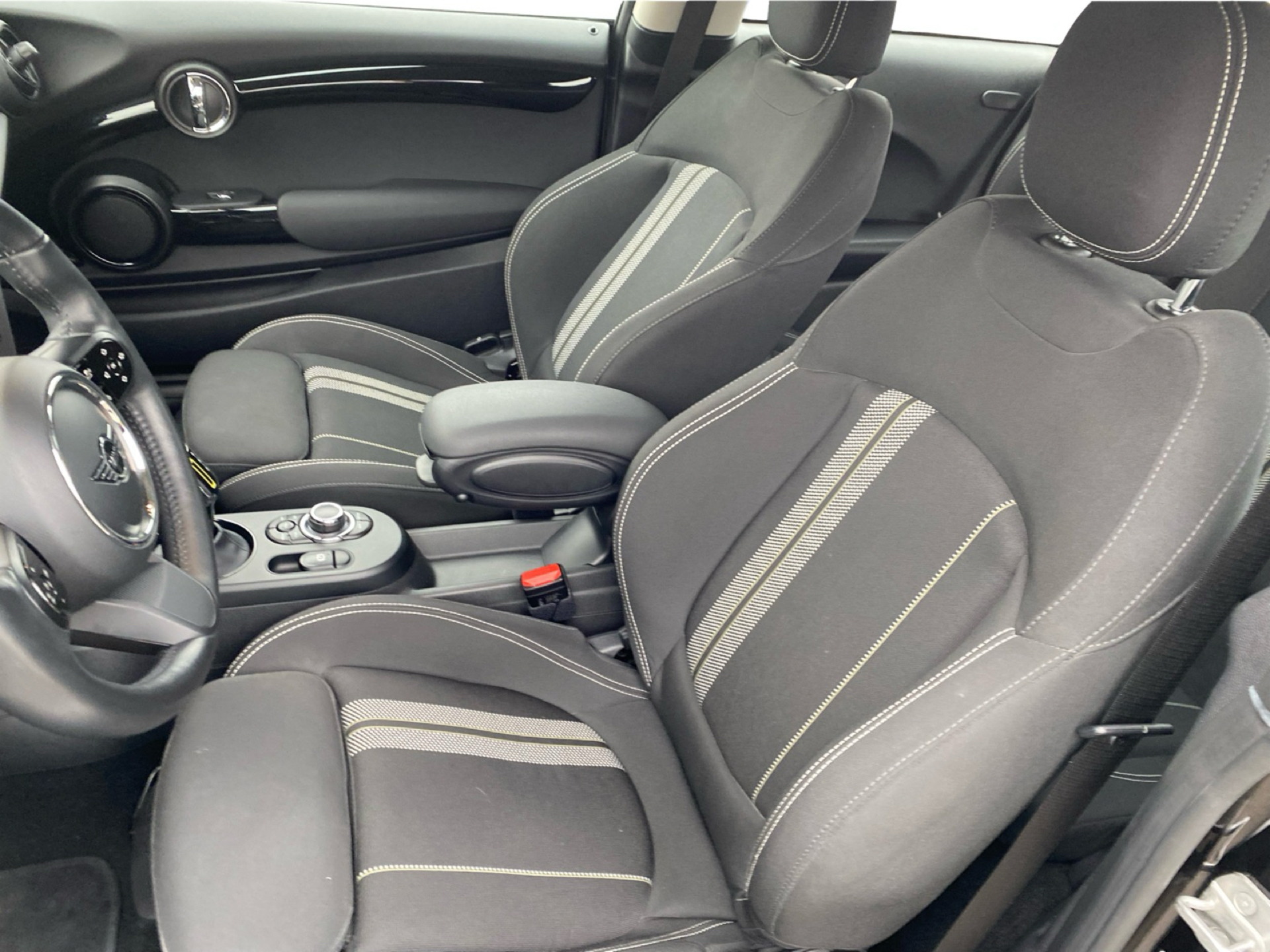 Sort Mini Cooper fra 2021