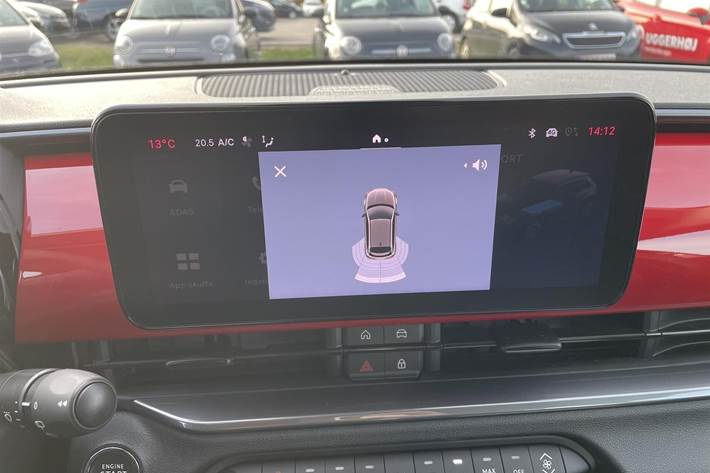 Rød Fiat 600e fra 2024