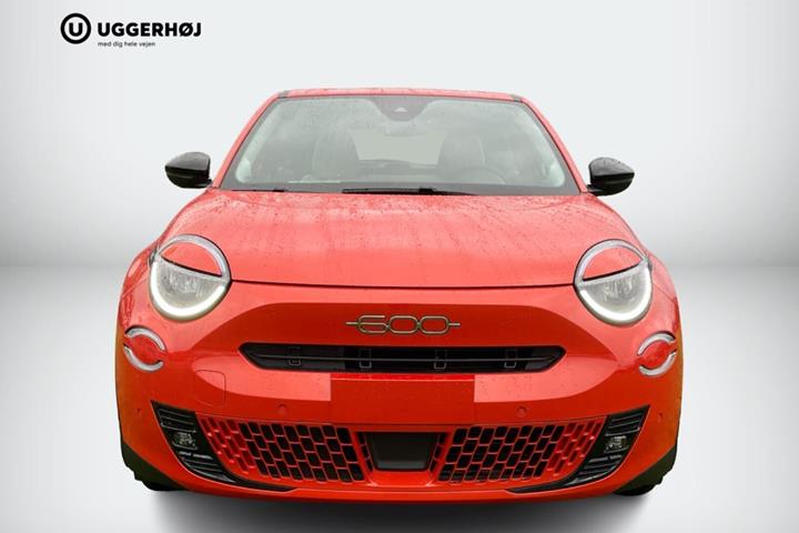 Orange Fiat 600e fra 2024