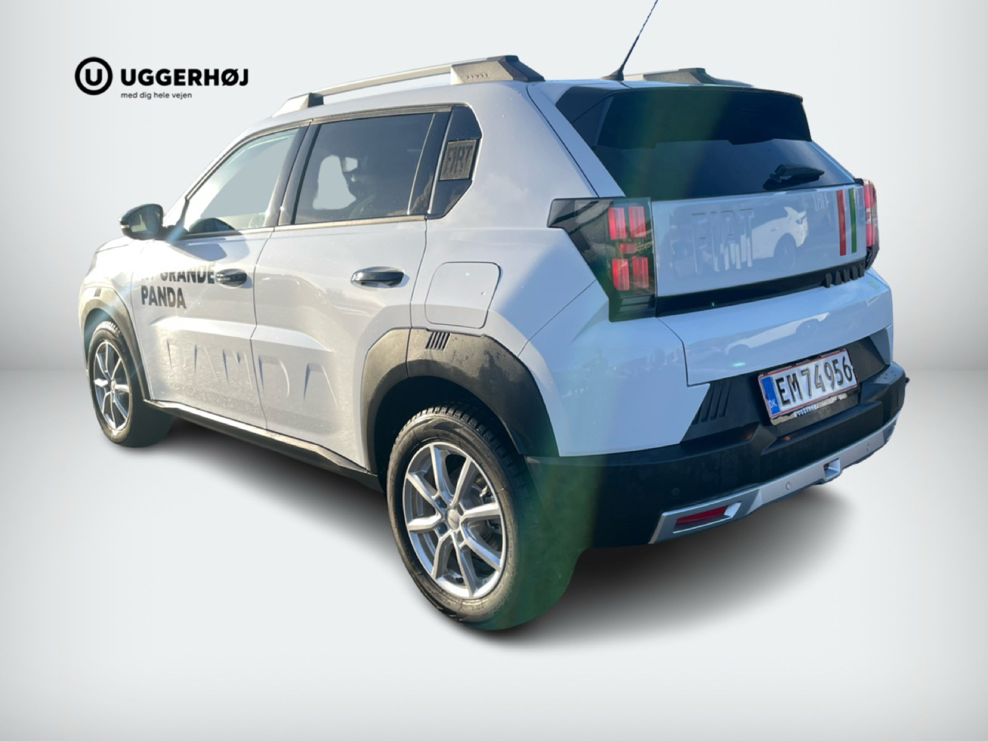 Hvid Fiat Grande Panda fra 2025 set udefra