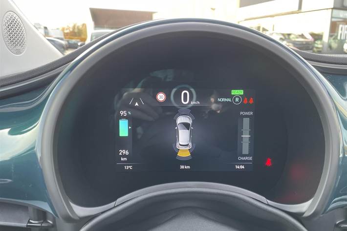 Grøn Fiat 500e fra 2023