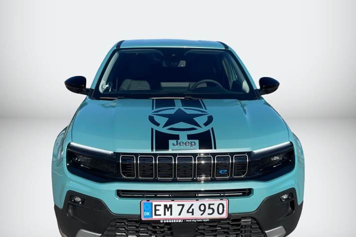 Blå Jeep Avenger fra 2023