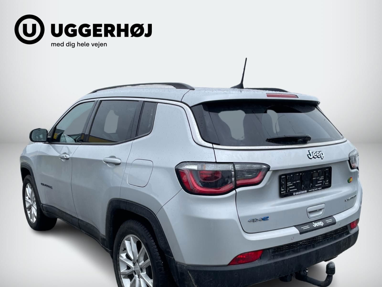Sølv Jeep Compass fra 2020