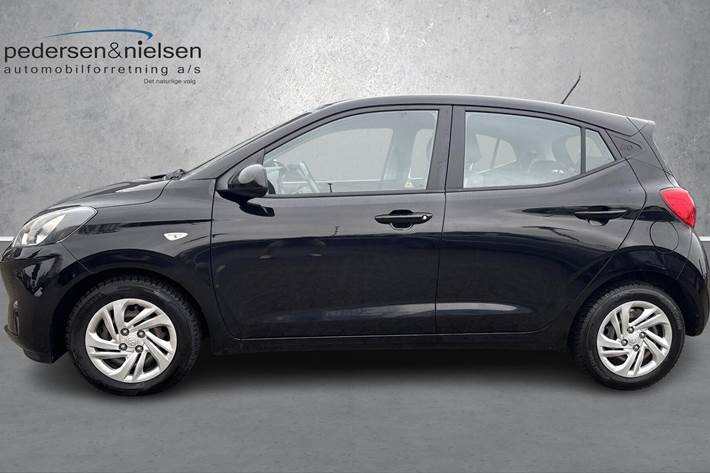 Sort Hyundai i10 fra 2021