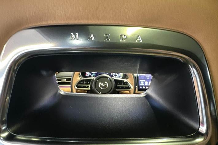 Blå Mazda 6e fra 2025