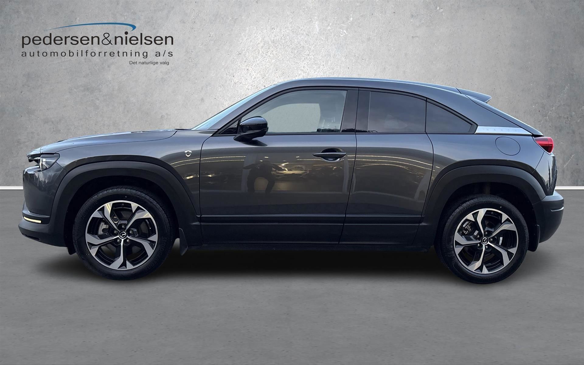 Mazda MX-30 0,8 e-Skyactiv R-EV  Plugin-hybrid Makoto 170HK 5d Trinl. Gear