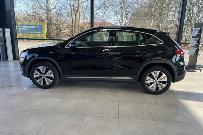 Sort Mercedes EQA 250 fra 2022