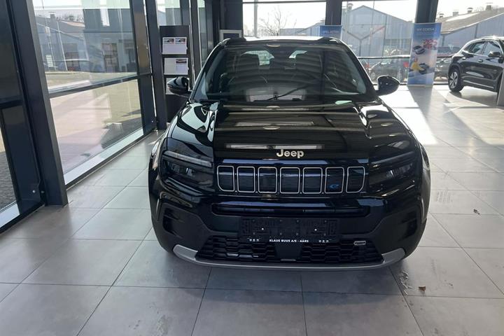 Sort Jeep Avenger fra 2023