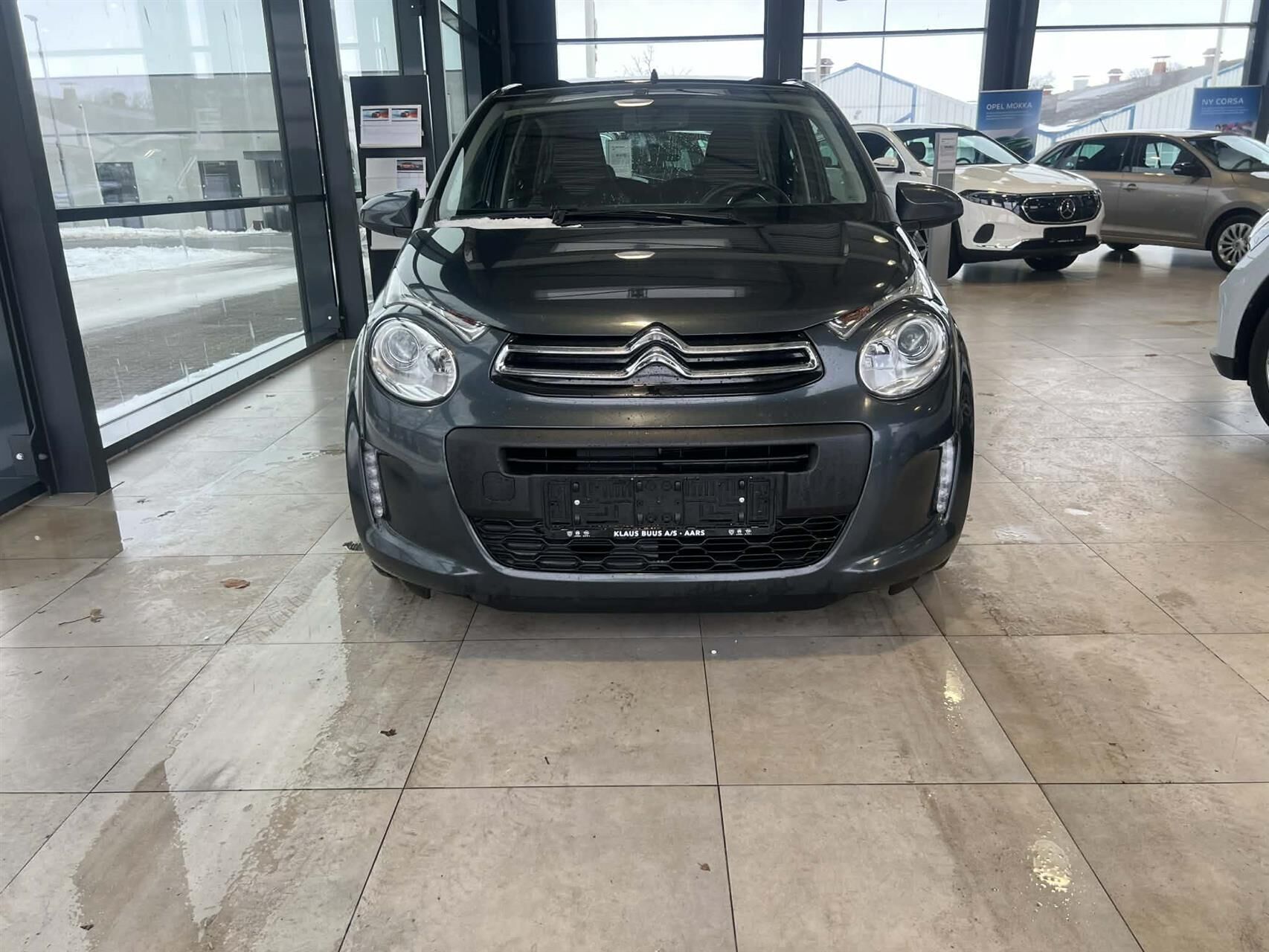 Citroën C1 1,0 VTi Shine 72HK 5d