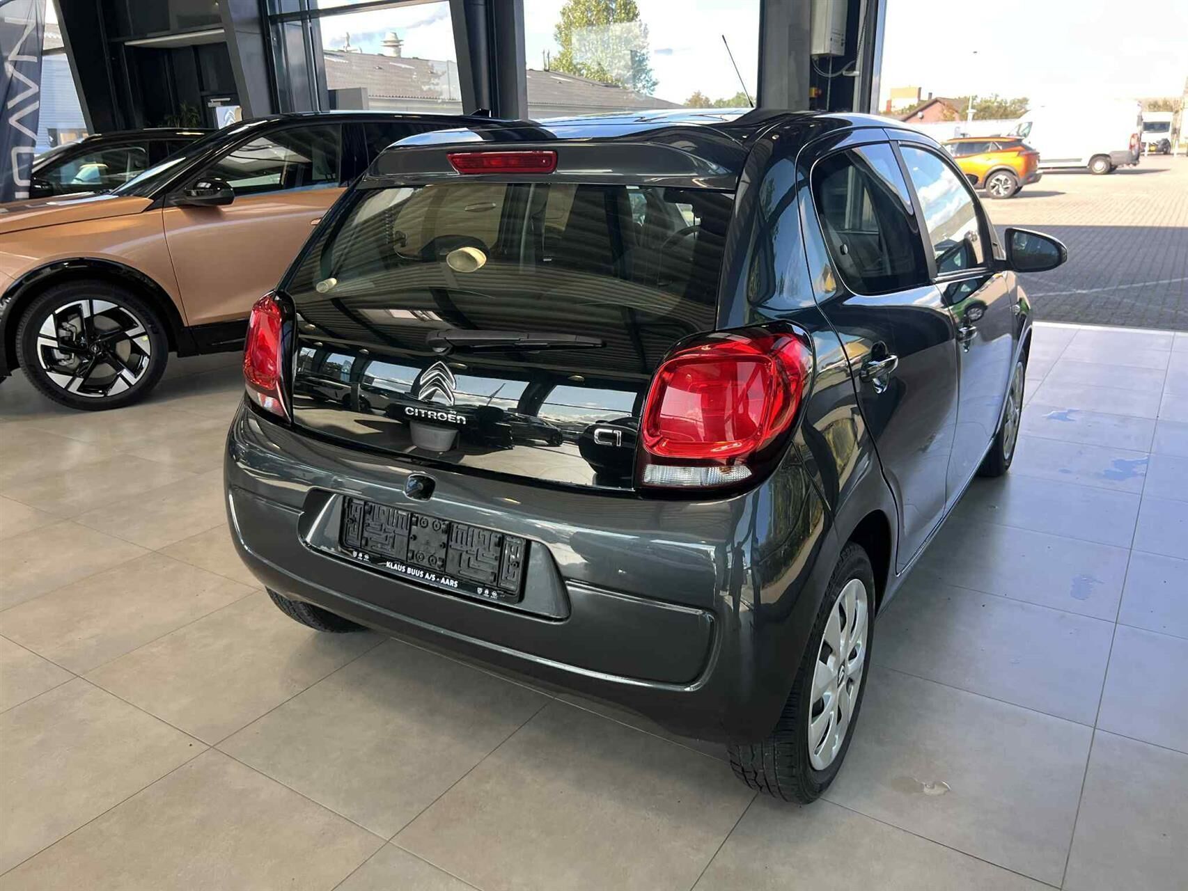Grå Citroën C1 fra 2021