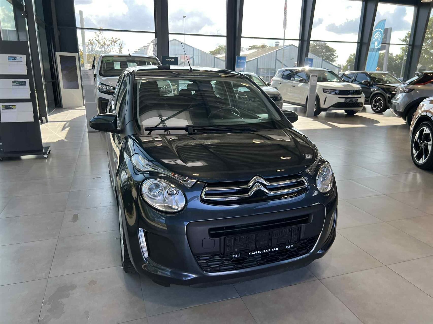 Grå Citroën C1 fra 2021