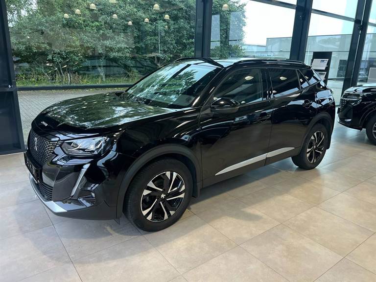 Peugeot 2008 1,2 PureTech Allure Pack 130HK 5d