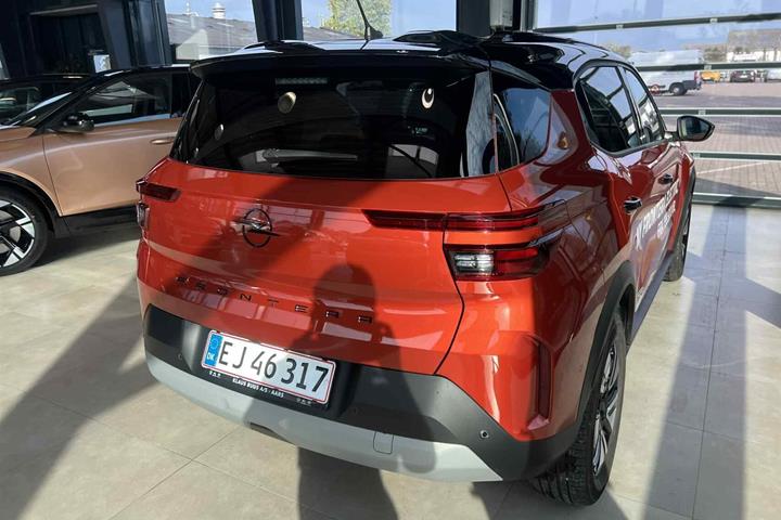 Orange Opel Frontera fra 2025