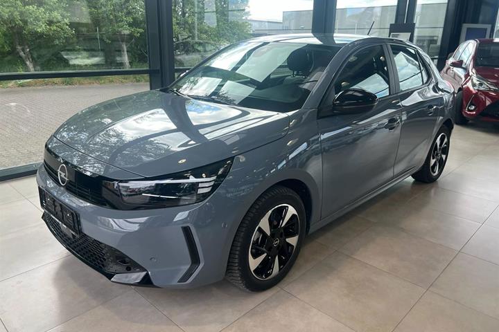 Grå Opel Corsa-e fra 2023 set udefra