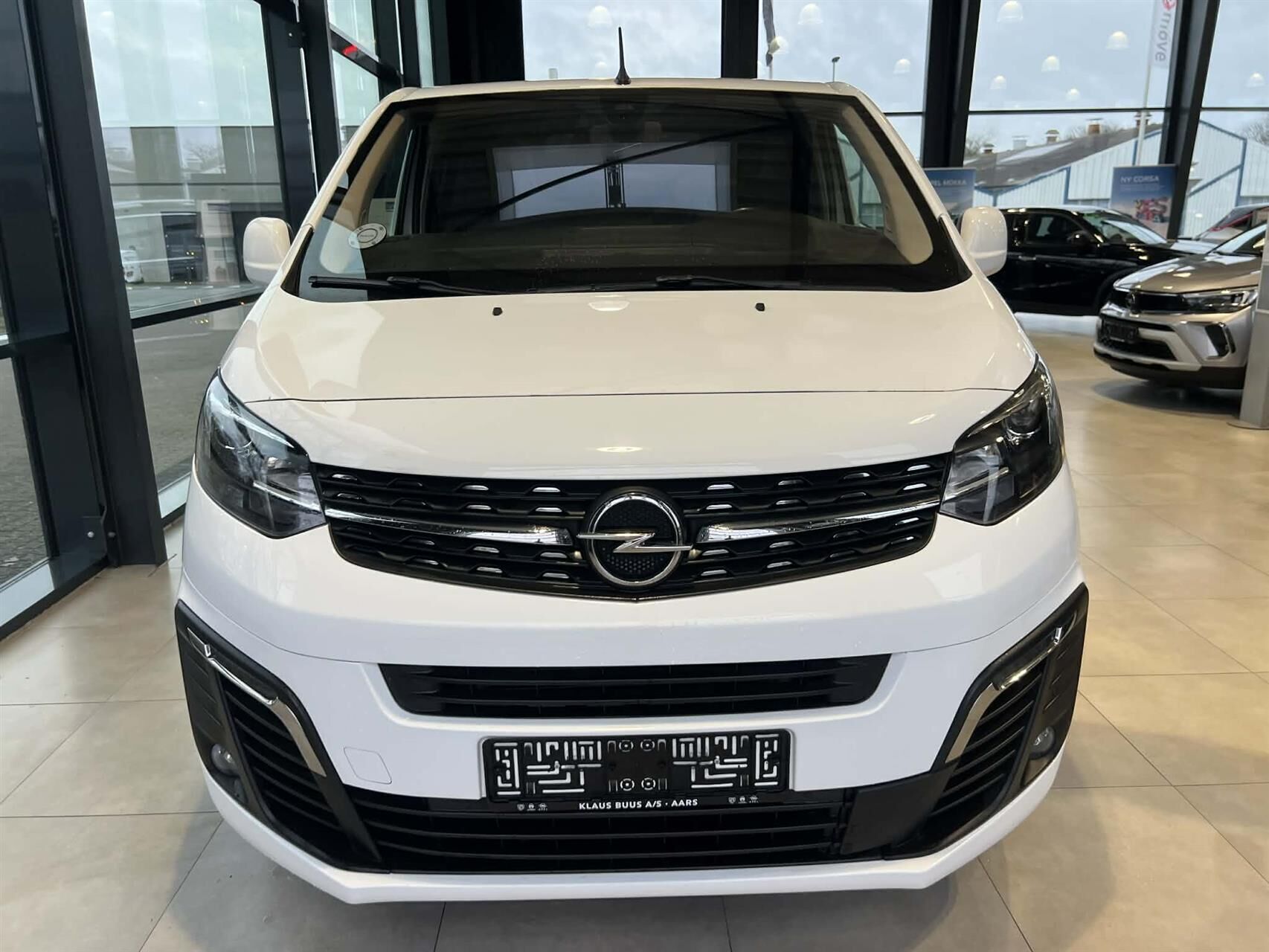 Opel Vivaro 2,0 L2V2 D Enjoy 122HK Van 6g