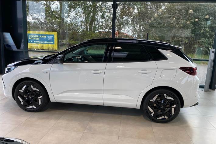 Hvid Opel Grandland fra 2023