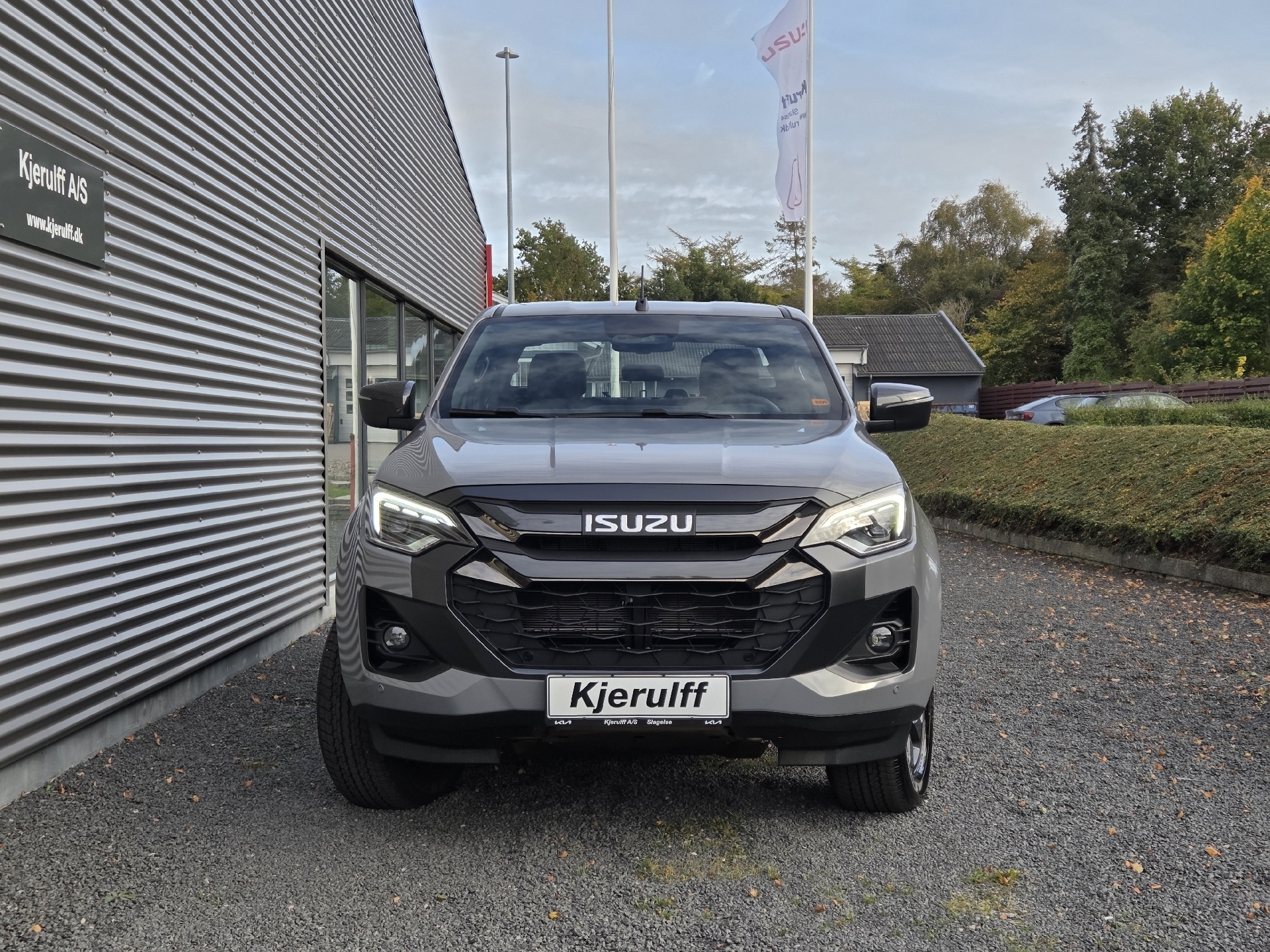 Isuzu D-Max 1,9 Crew Cab D Exclusive 3ton 4WD 163HK Pick-Up 6g Aut.