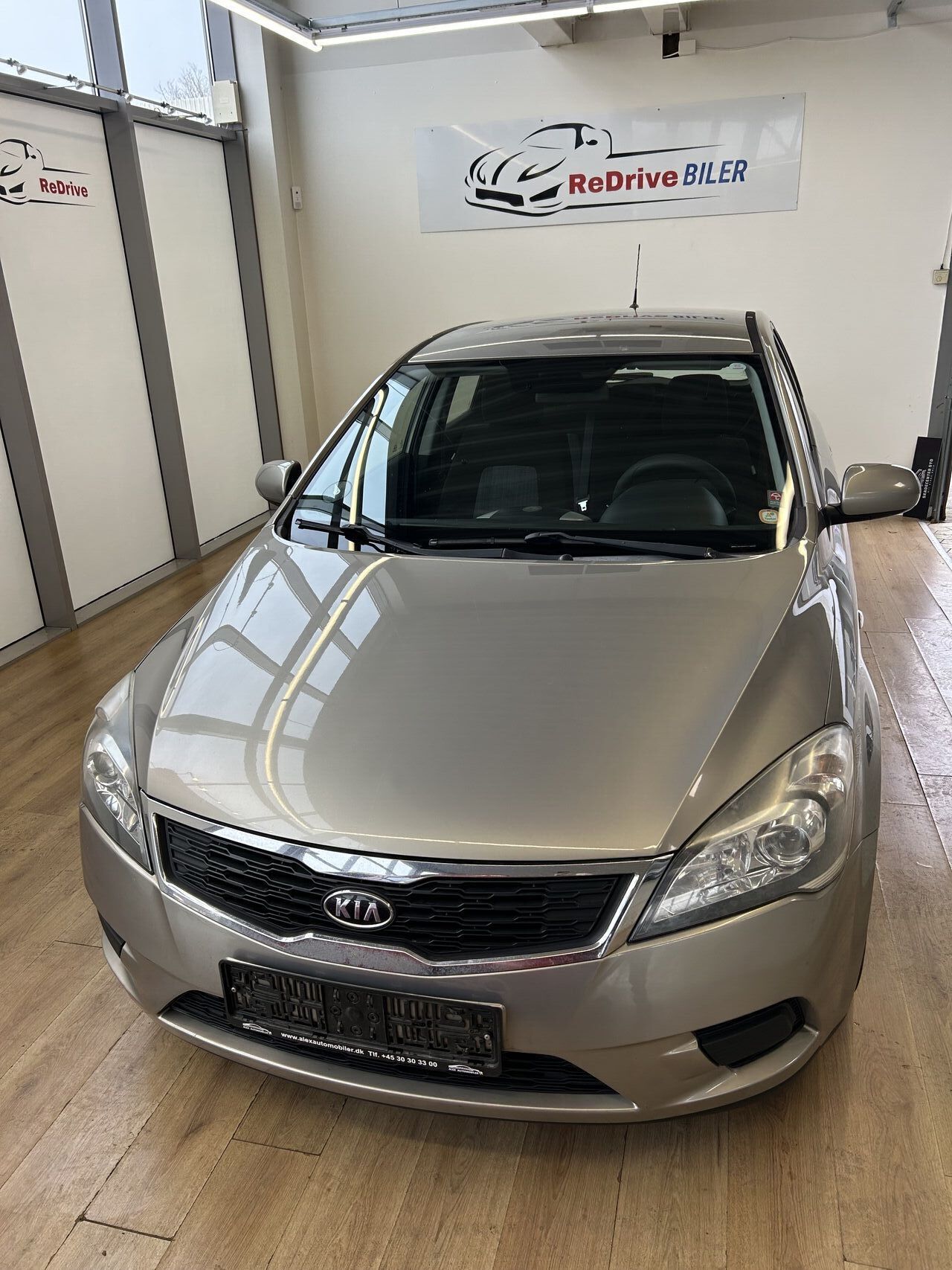 Kia Ceed 1,4 Exclusive 90HK 5d
