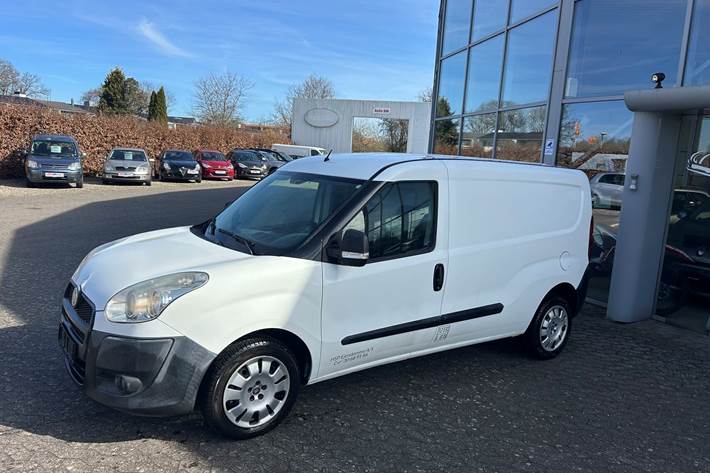 Hvid Fiat Doblò fra 2012