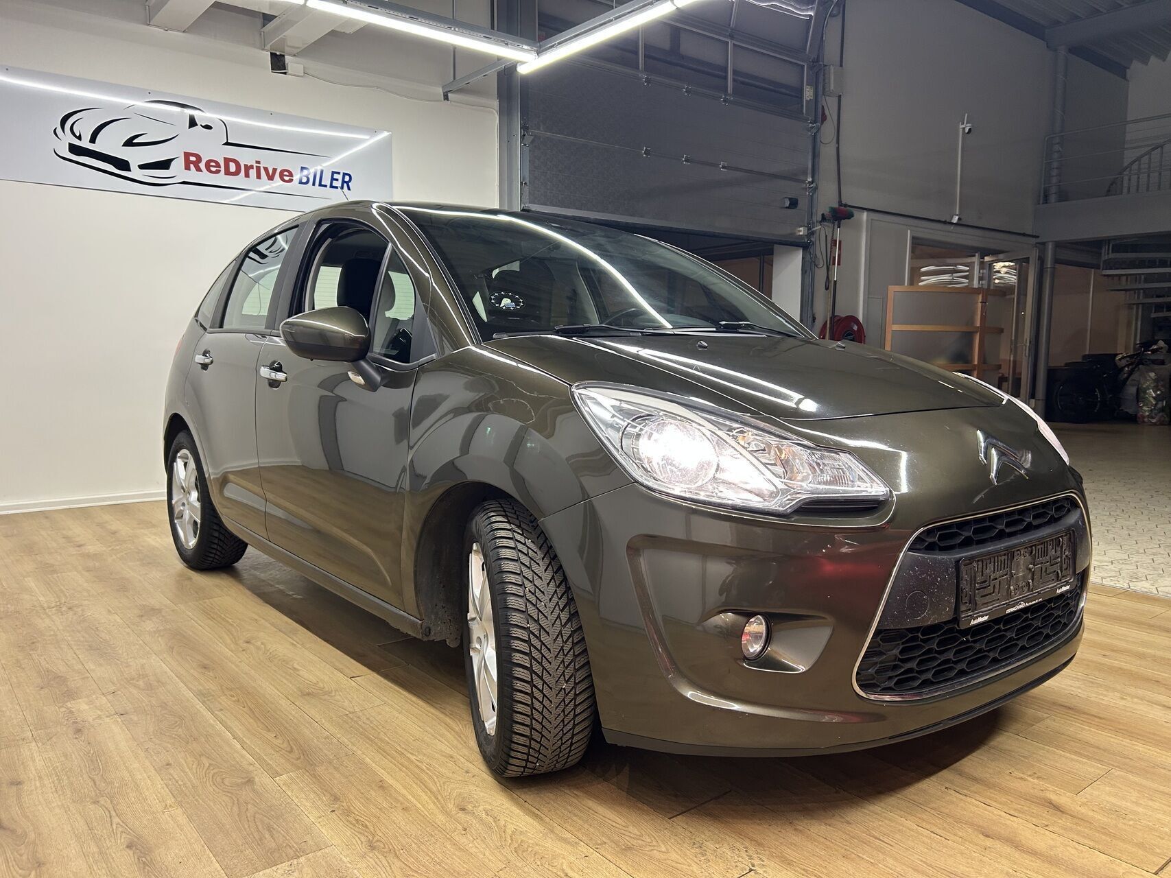 Brun Citroën C3 fra 2013
