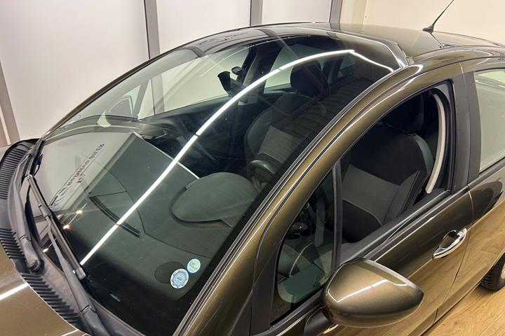 Brun Citroën C3 fra 2013