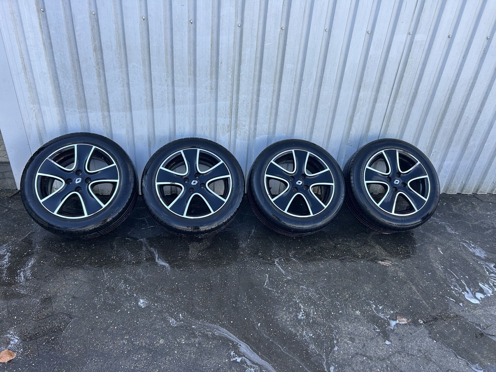 Sølv Renault Clio fra 2013