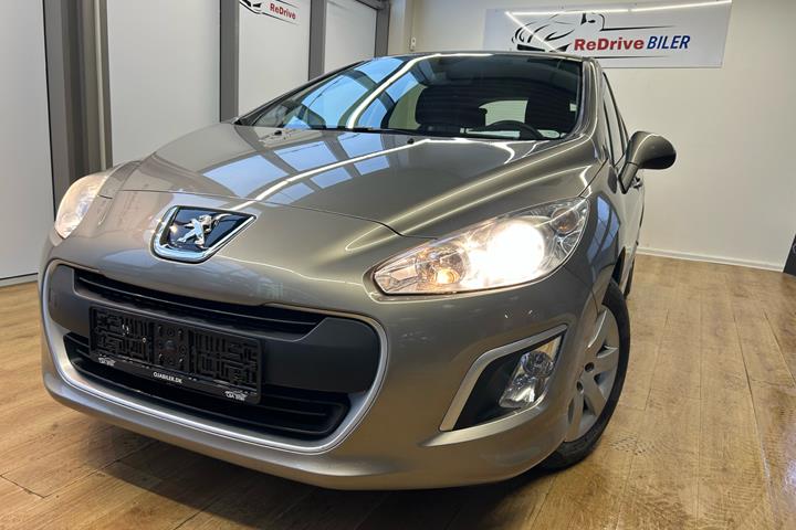 Brun Peugeot 308 fra 2012