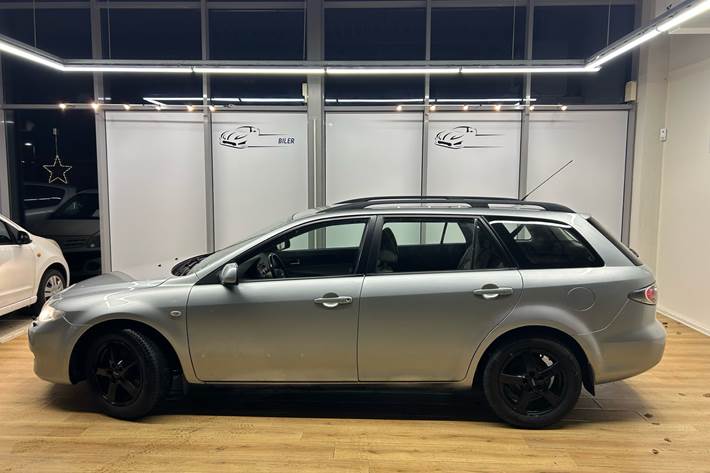 Sølv Mazda 6 fra 2004
