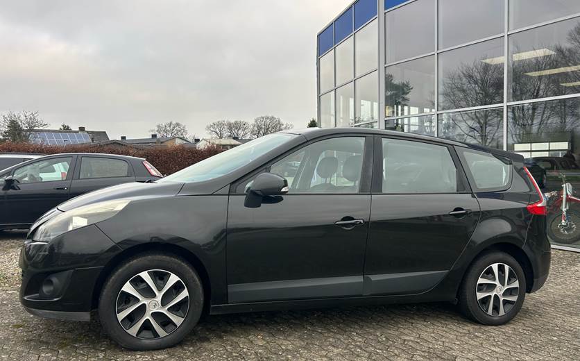 Renault Grand Scénic 1,9 7 pers. DCI FAP Dynamique 130HK 6g
