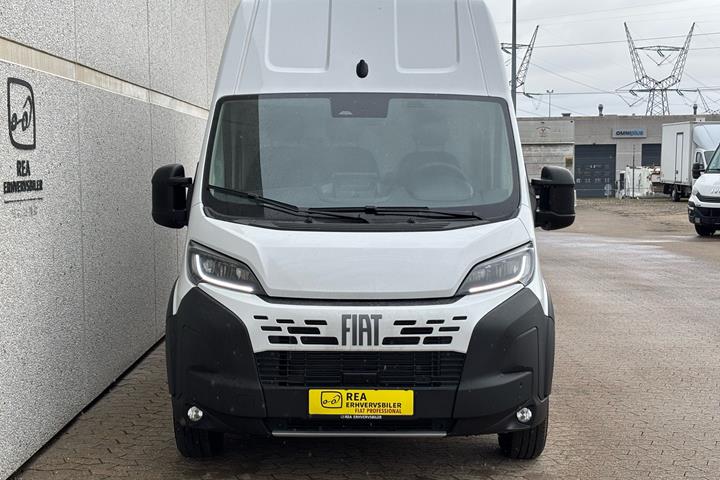 Hvid Fiat E-Ducato fra 2026