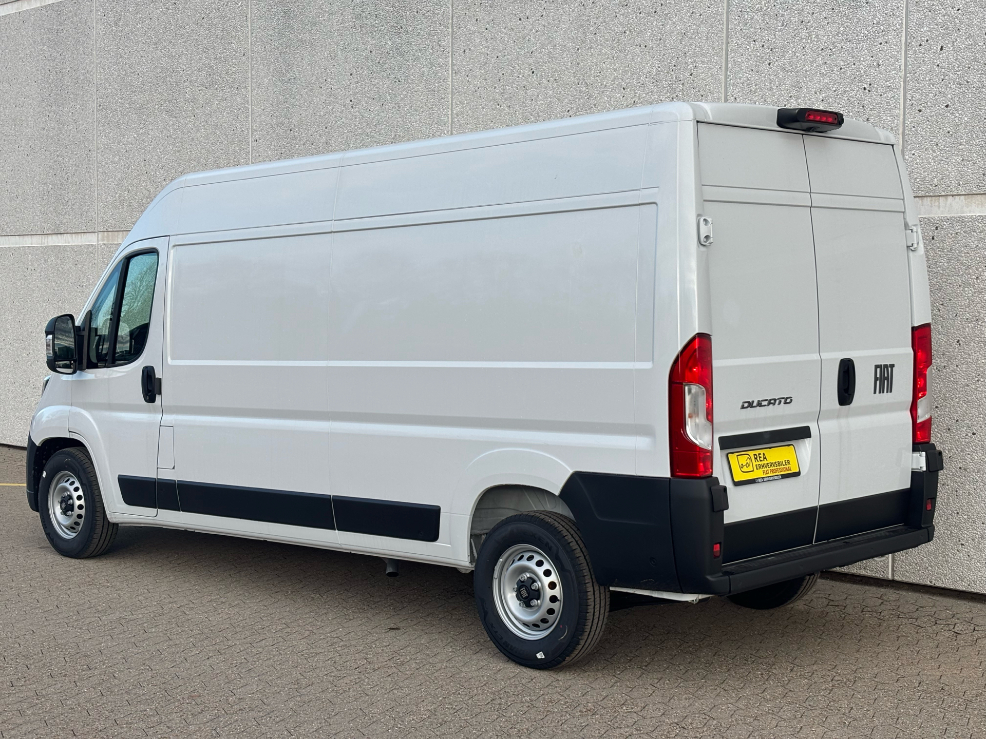 Hvid Fiat Ducato fra 2026