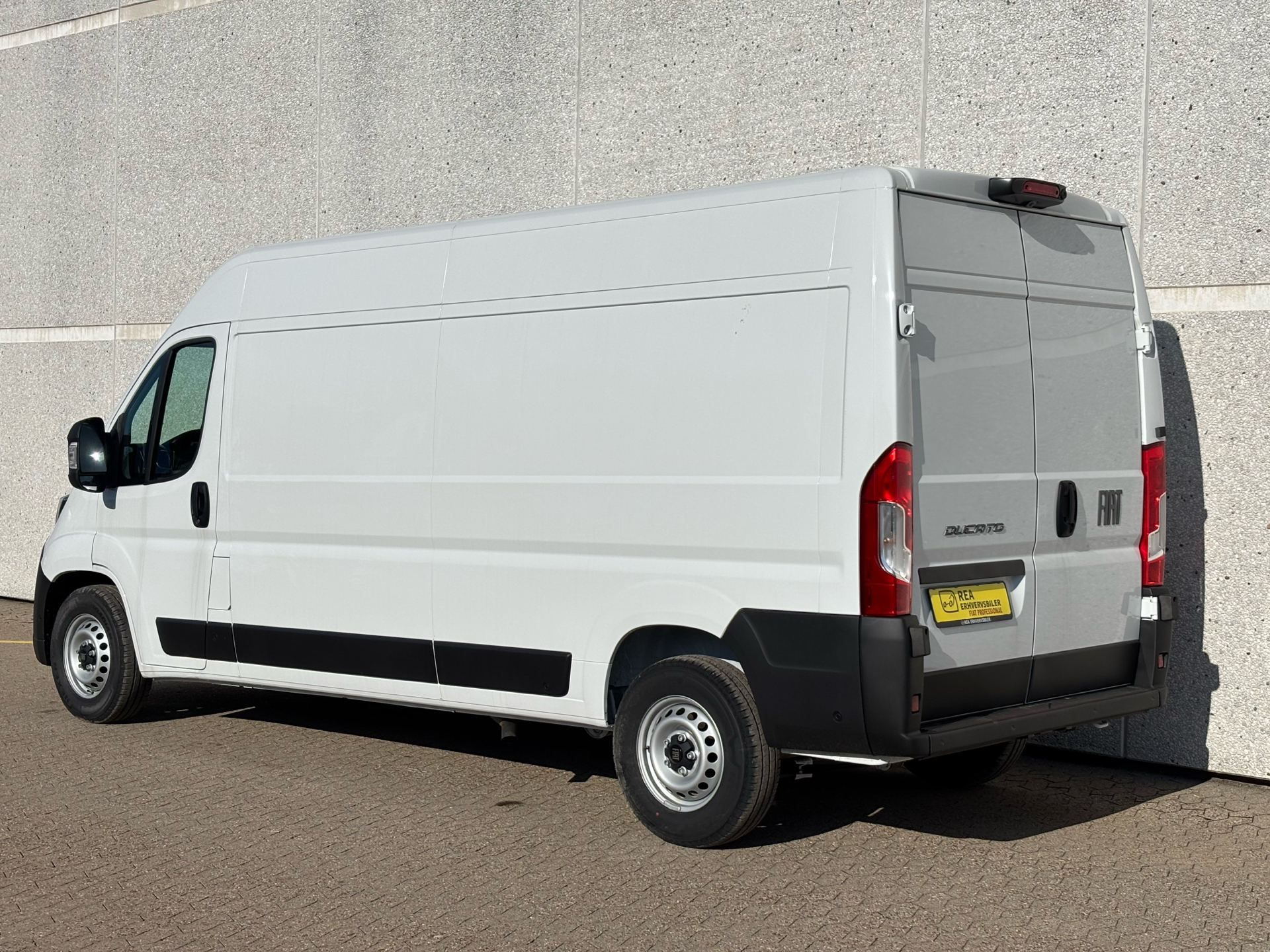 Hvid Fiat Ducato fra 2026