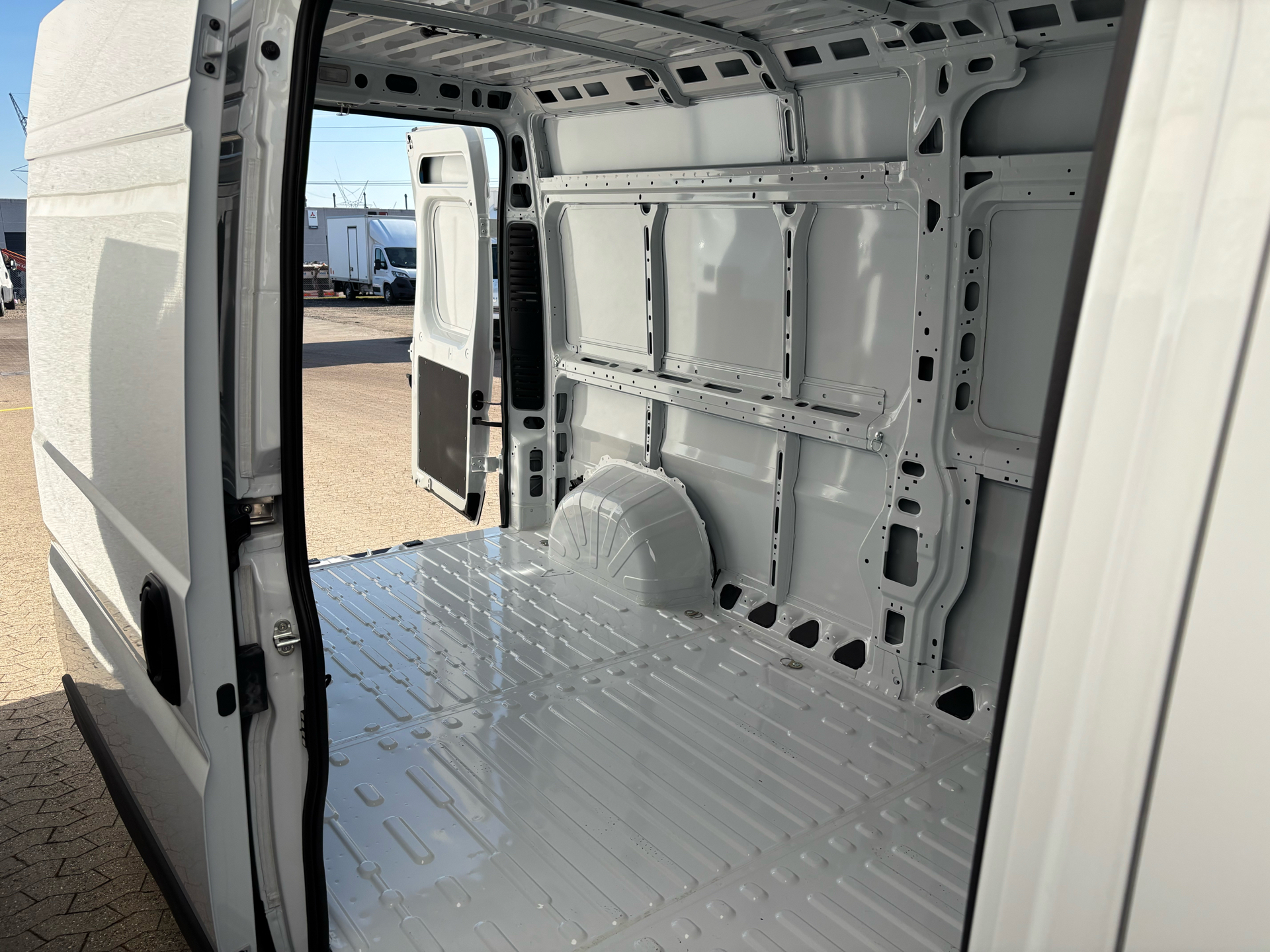 Hvid Fiat Ducato fra 2026