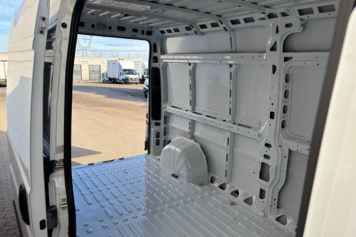 Hvid Fiat Ducato fra 2026